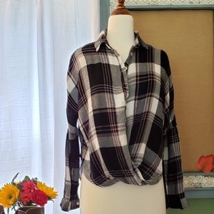 Unique Hi-Lo Plaid shirt by Kosmios